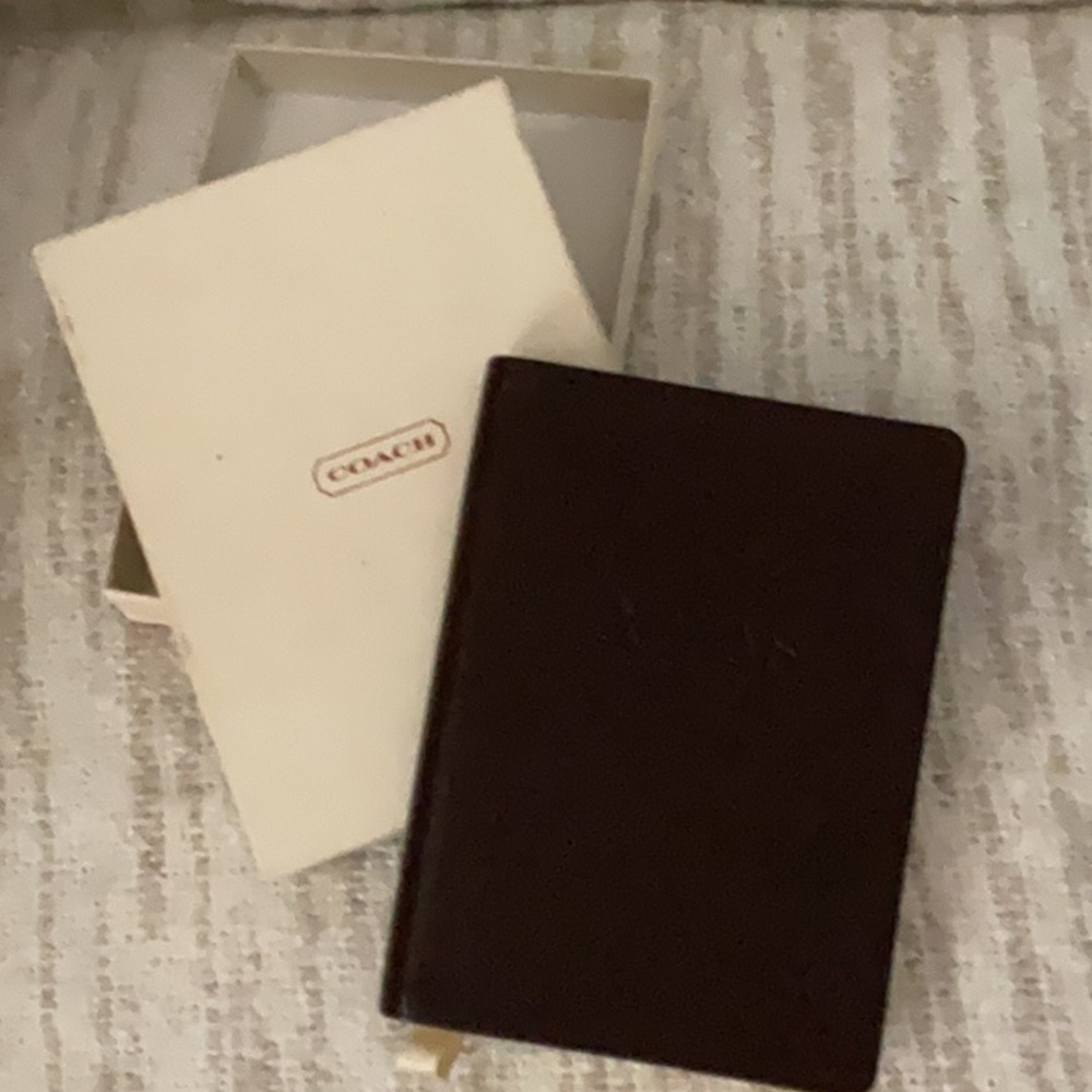 NWT Vintage Coach Brand Atlas Traveler Book with Cream box